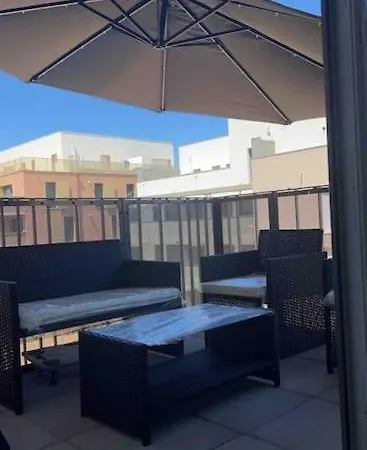 Neuf Lyon 365 Days Jacuzzi En Supplement 40 Euros Apartment *