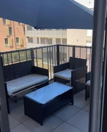 Apartment Neuf Lyon 365 Days Jacuzzi En Supplement 40 Euros