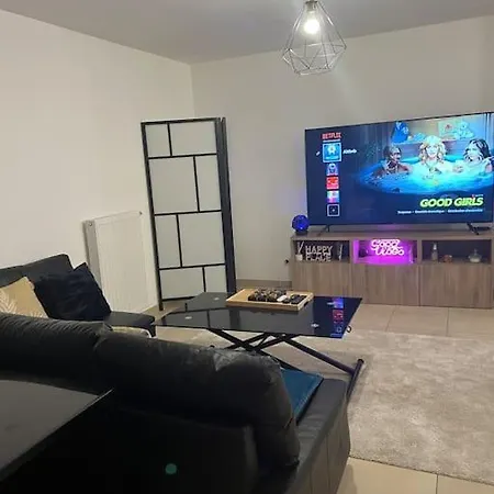 Apartment Neuf Lyon 365 Days Jacuzzi En Supplement 40 Euros *